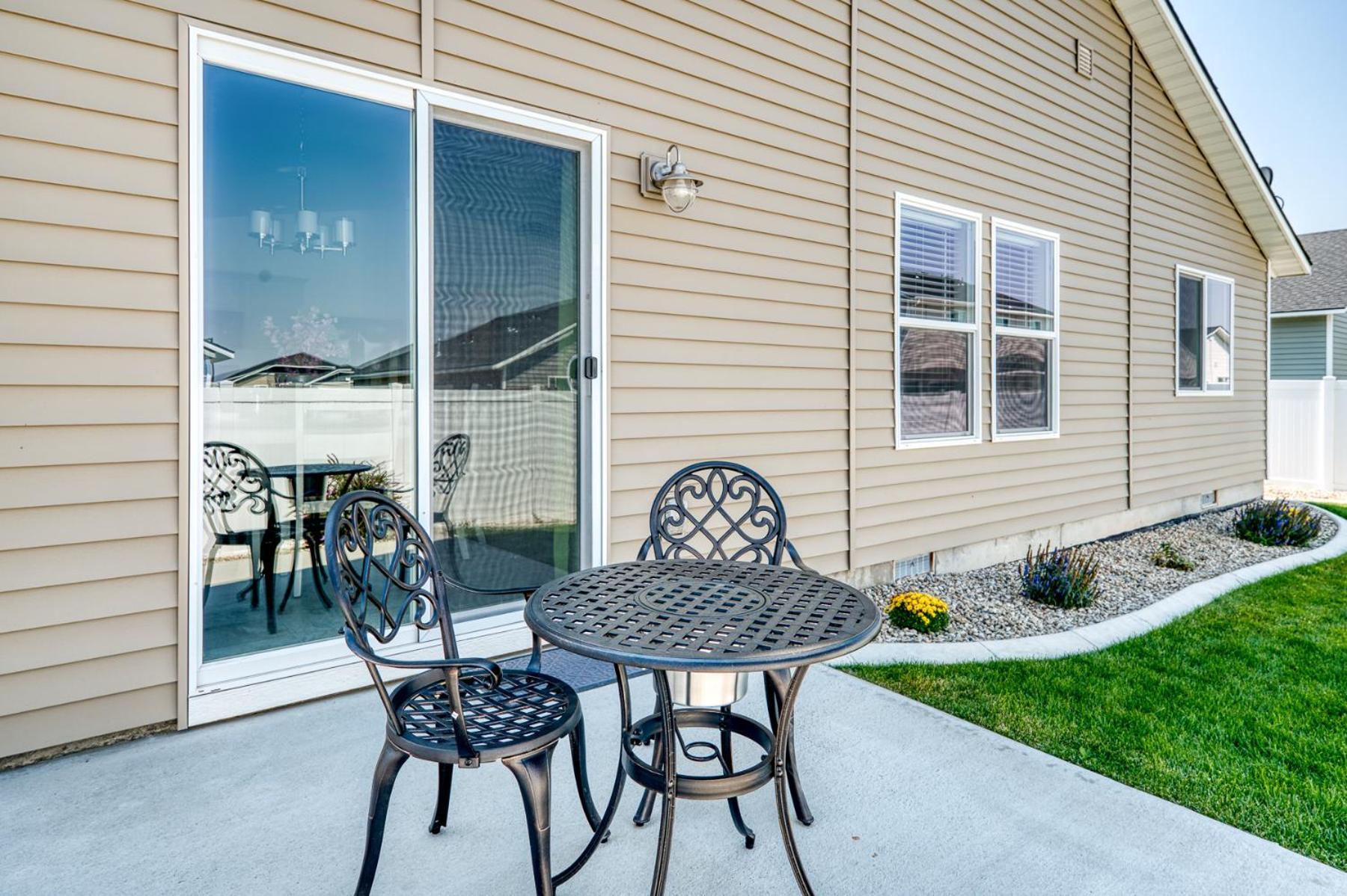 Family Friendly Playroom Garage Caldwell Exterior foto